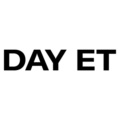 DAY ET
