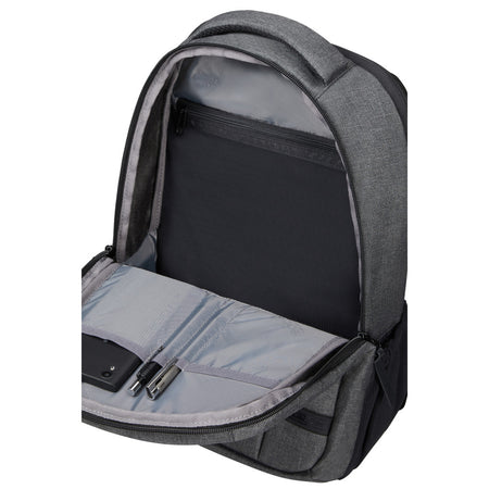 American Tourister Streethero