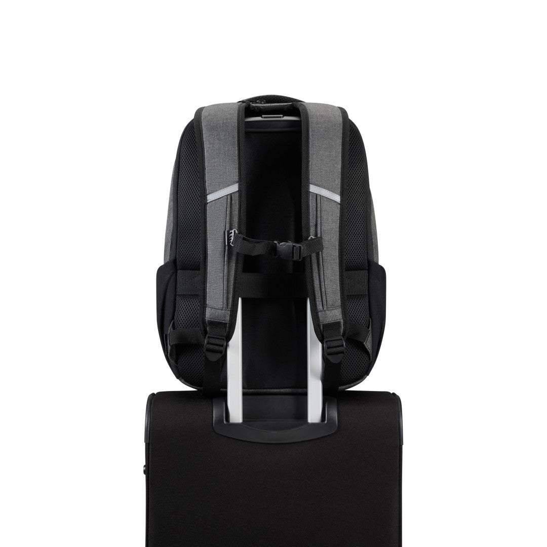 American Tourister Streethero