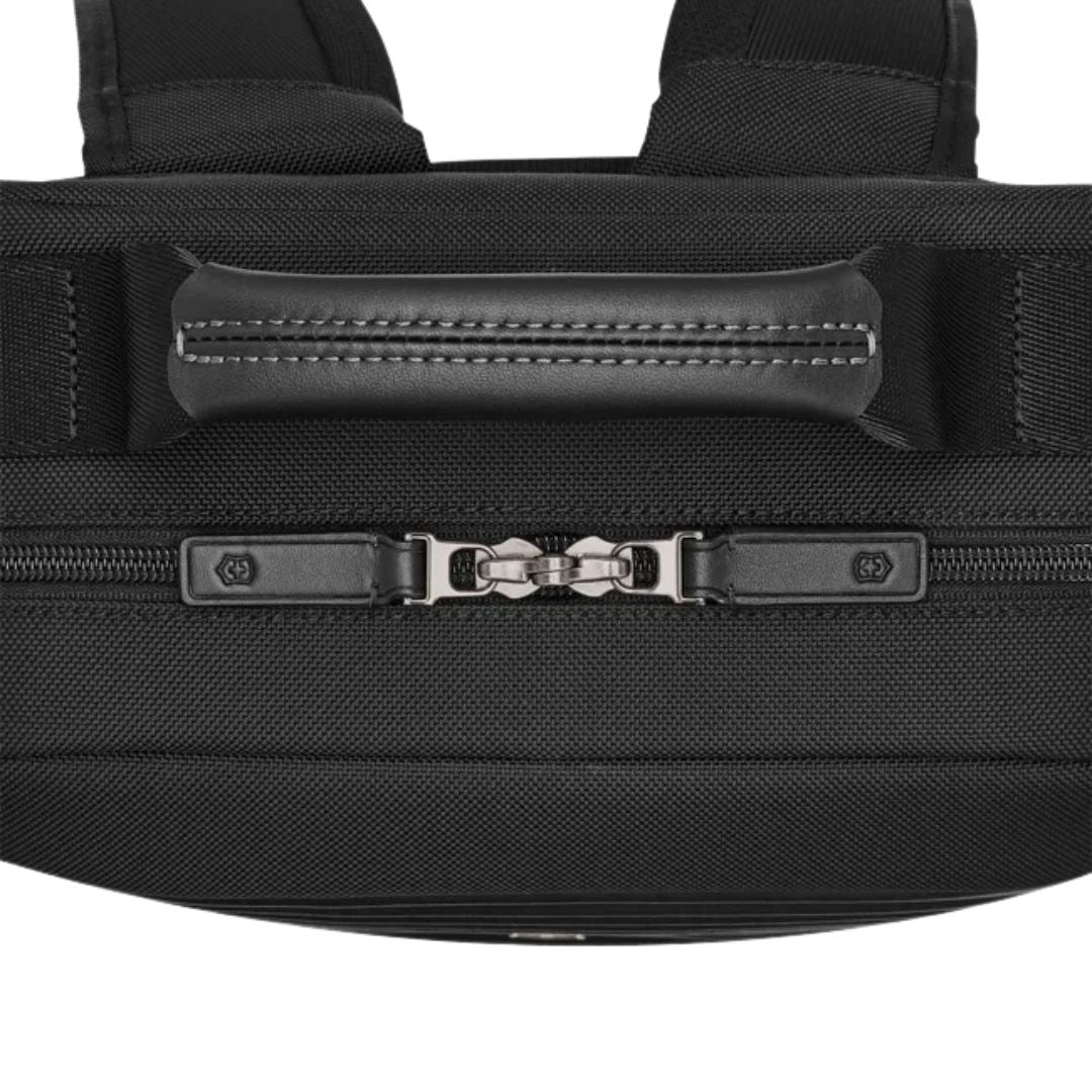 Victorinox Mythic Deluxe