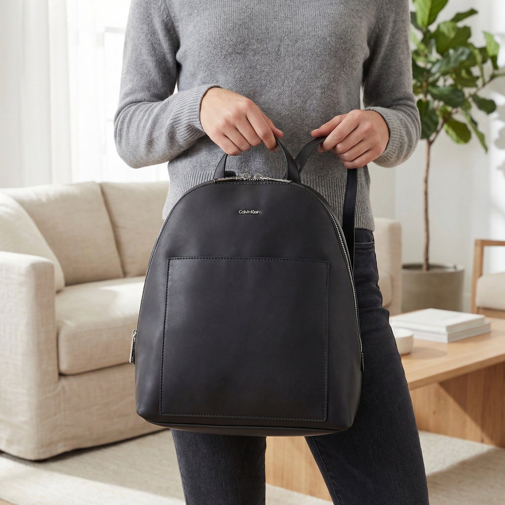 Calvin Klein CK Must Dome