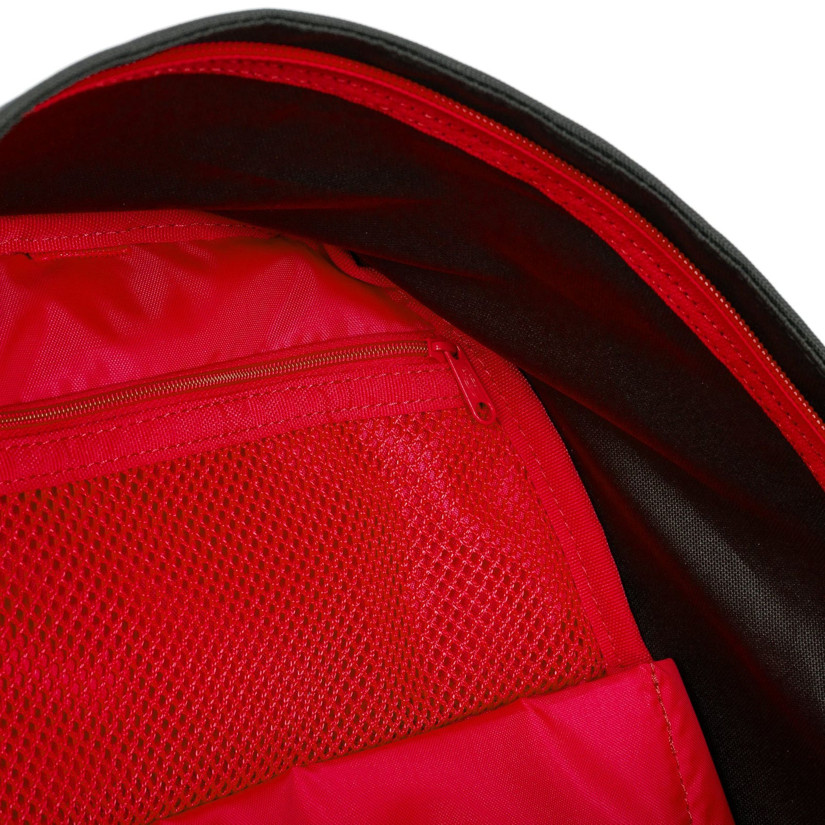 Kontrast Scarlet