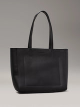 Calvin Klein Shopper29