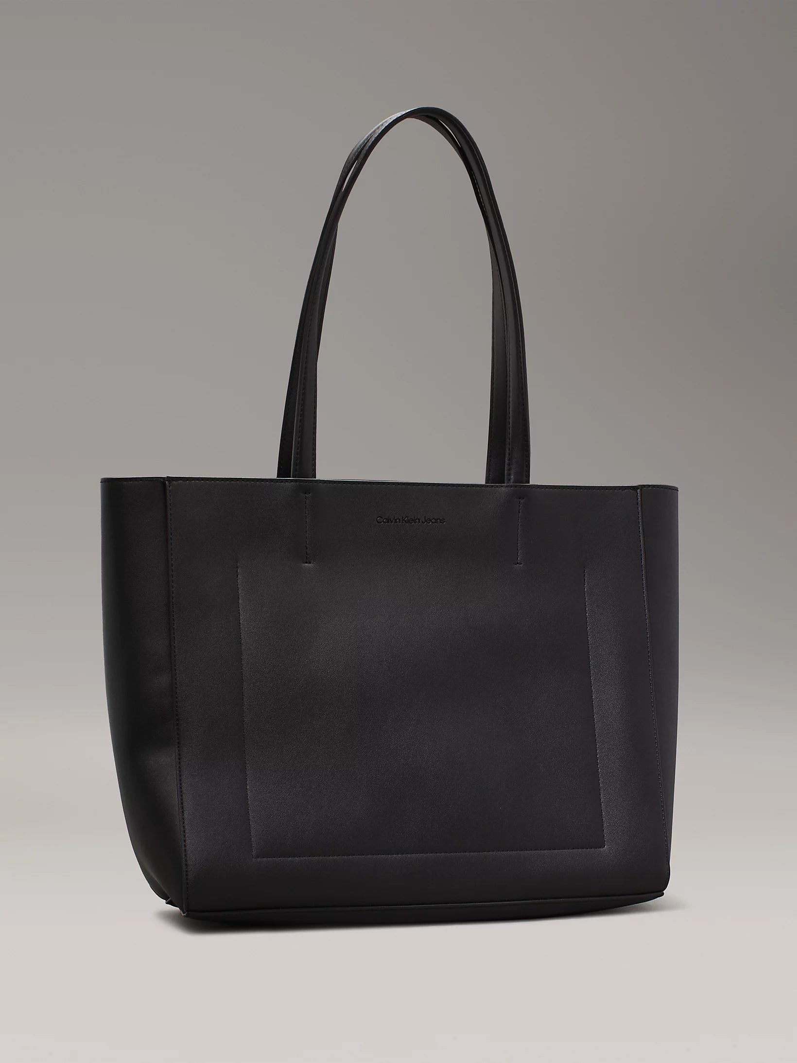 Calvin Klein Shopper29
