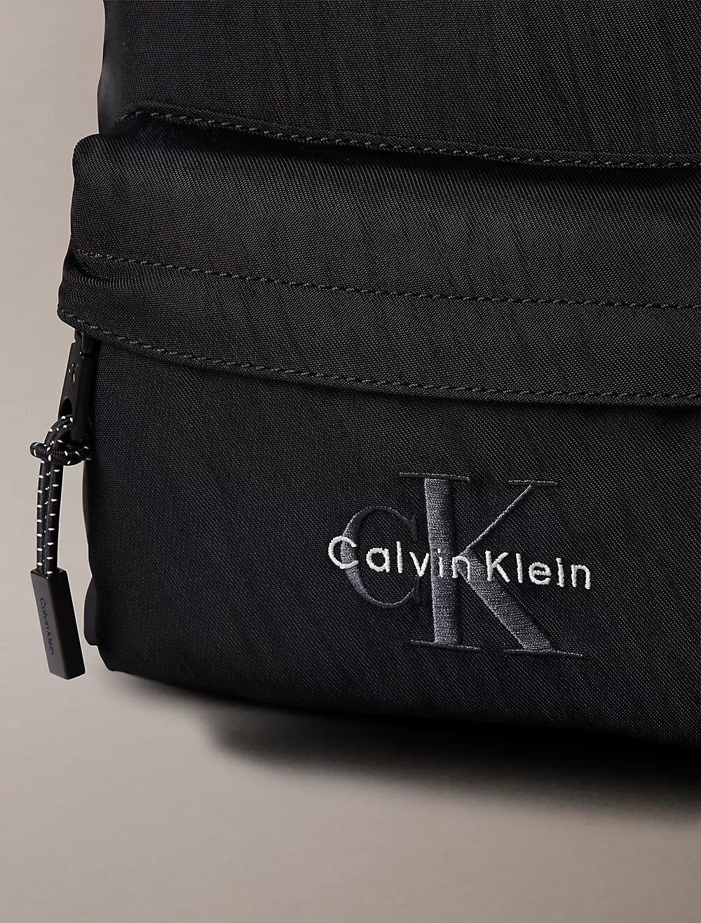 Calvin Klein Bold Small