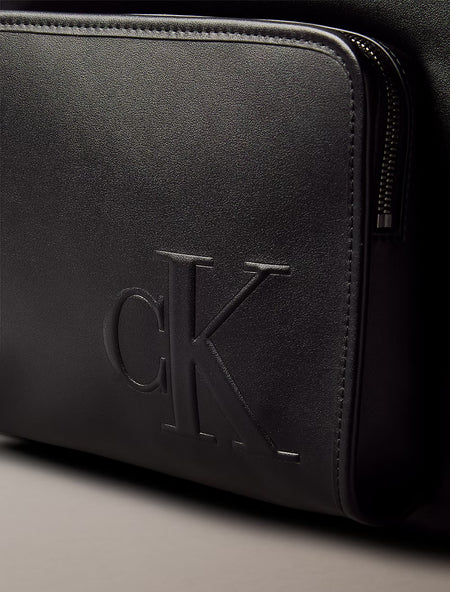 Calvin Klein Sculpted Impression