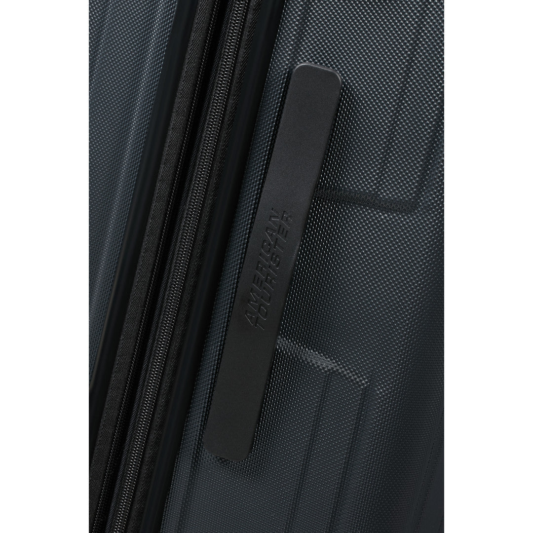 American Tourister Tracklite Spinner