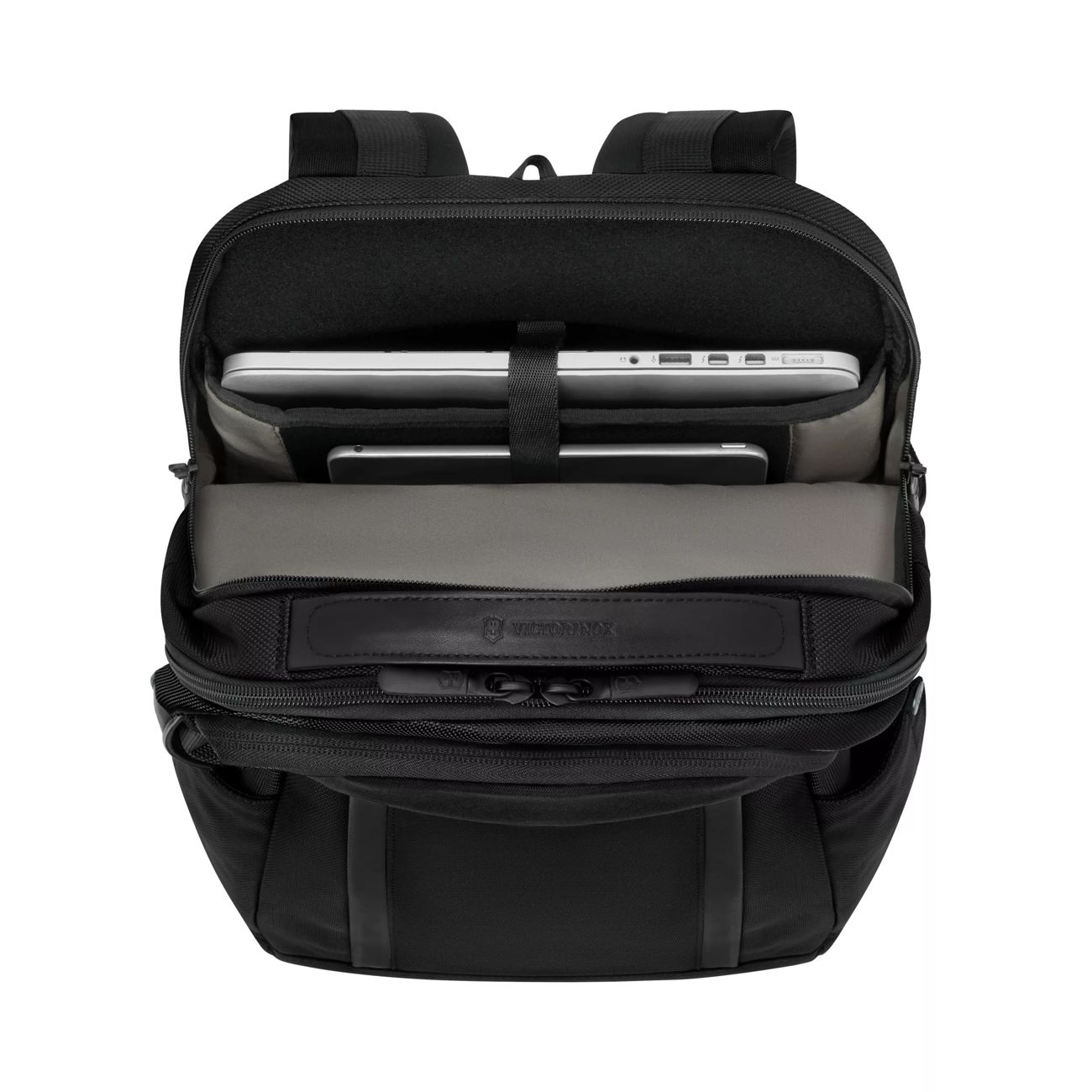 Victorinox Altmont Professional Deluxe Travel